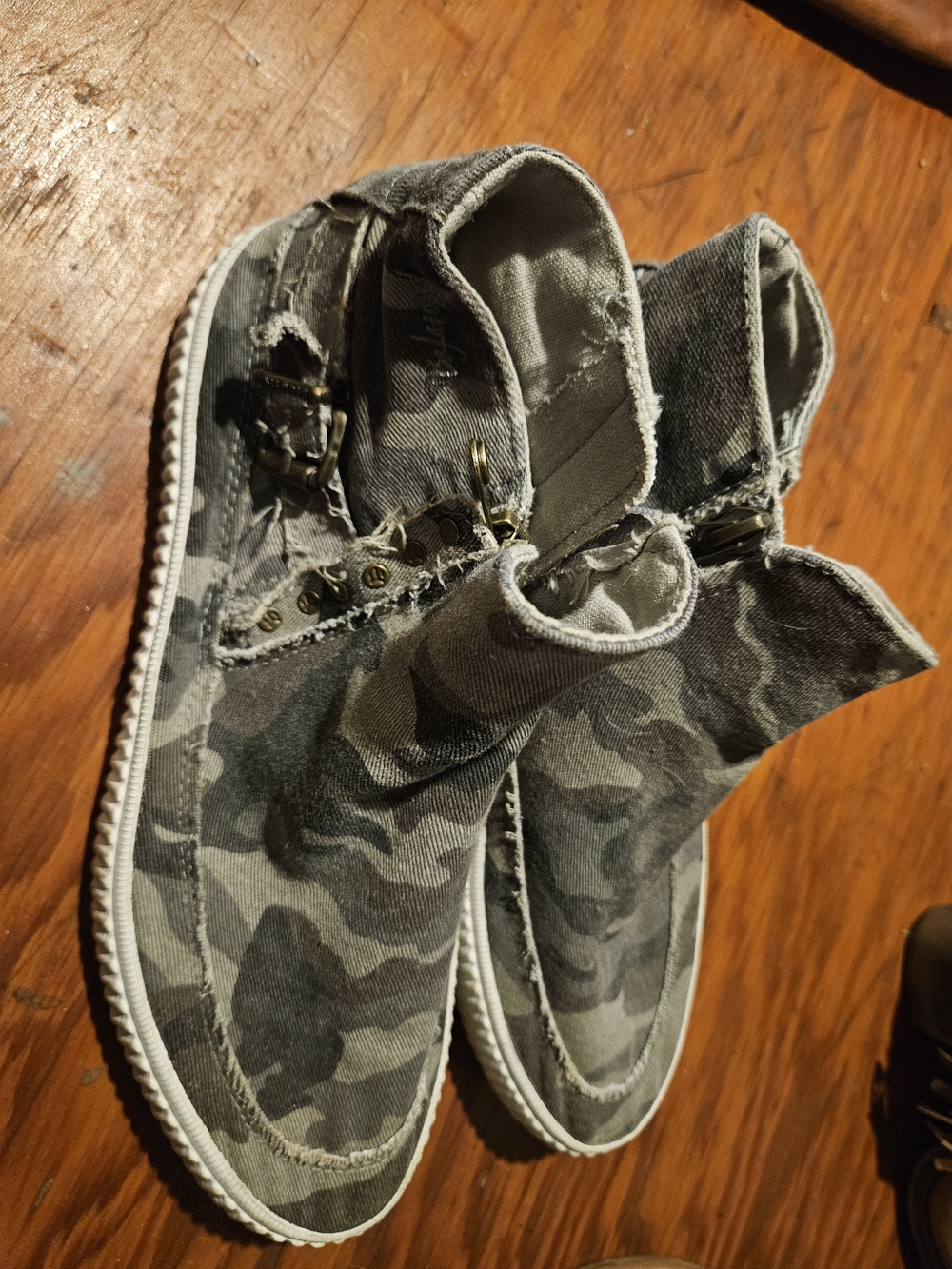 Women's Gray Camouflage High-Top Flats